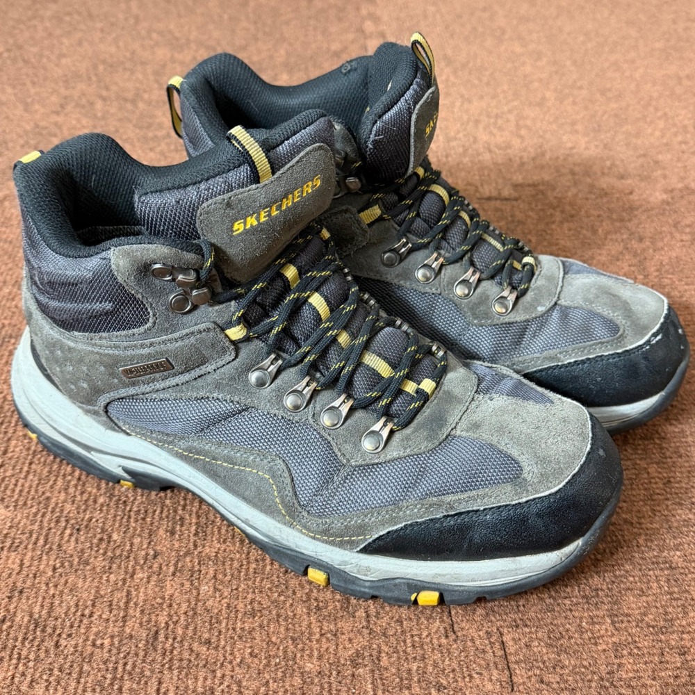 Skechers Mens Waterproof Hiking Boots Gray Suede Mesh Trail SN 65672 Size 11 B-